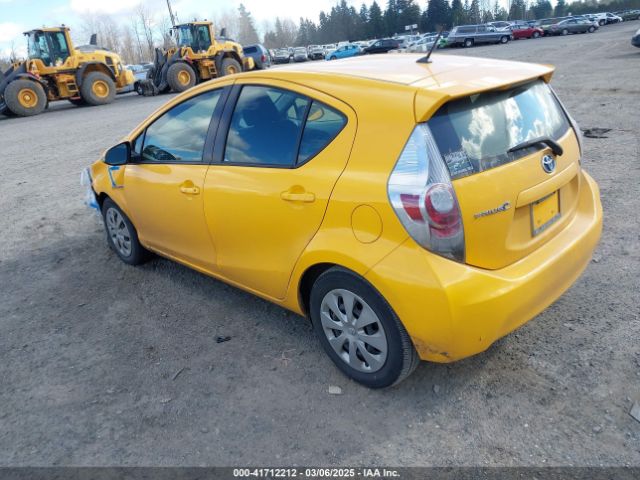 JTDKDTB33E1079493 Toyota Prius C Two