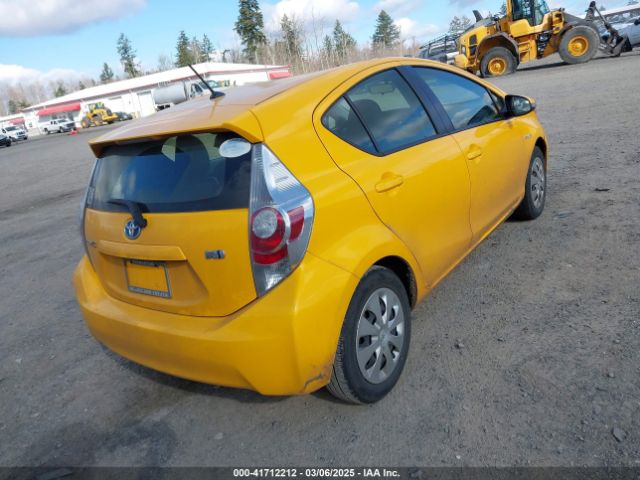 JTDKDTB33E1079493 Toyota Prius C Two