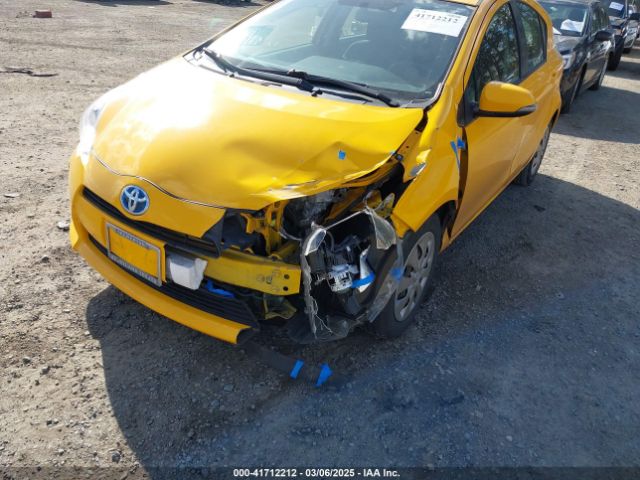 JTDKDTB33E1079493 Toyota Prius C Two