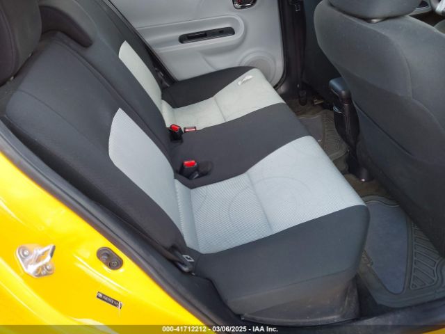 JTDKDTB33E1079493 Toyota Prius C Two