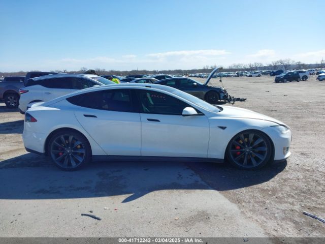 5YJSA1H48FF082038 Tesla Model S 85d/p85d