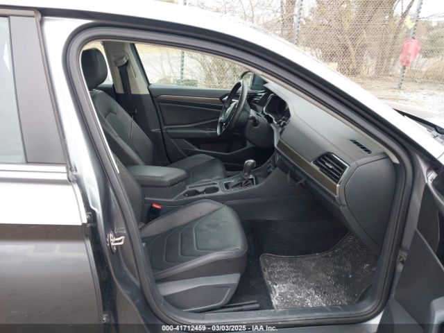 3VWG57BU5KM098223 Volkswagen Jetta 1.4t Sel Premium