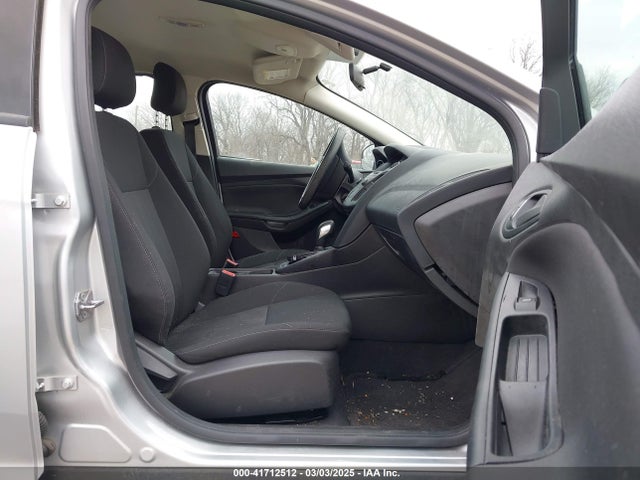 1FADP3E29GL393570 Ford FOCUS S