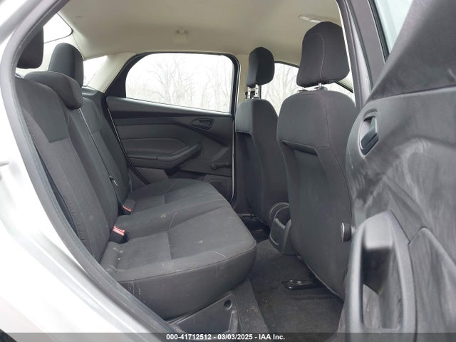 1FADP3E29GL393570 Ford FOCUS S