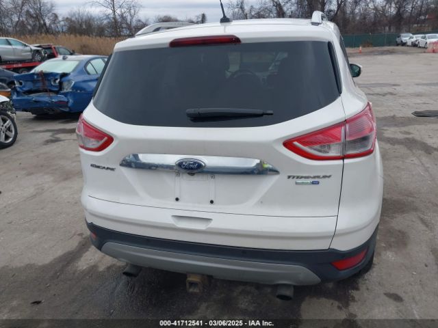 1FMCU9J91FUA48736 Ford Escape Titanium