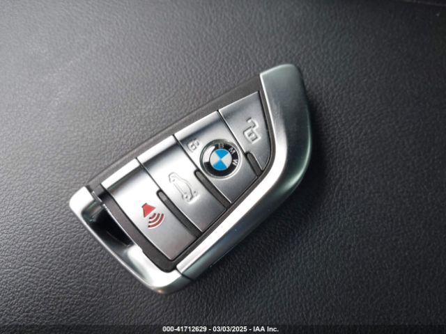 3MW5R1J08N8C37393 BMW 330I
