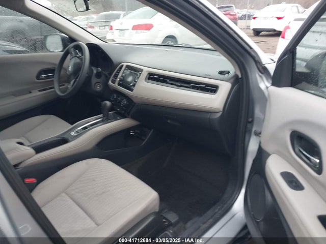 3CZRU5H38HM717336 Honda HR-V LX