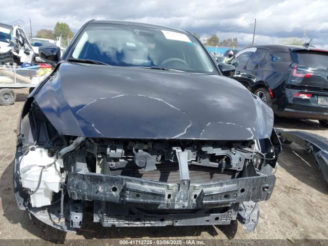 3MYDLBYV2JY317033 Toyota YARIS IA