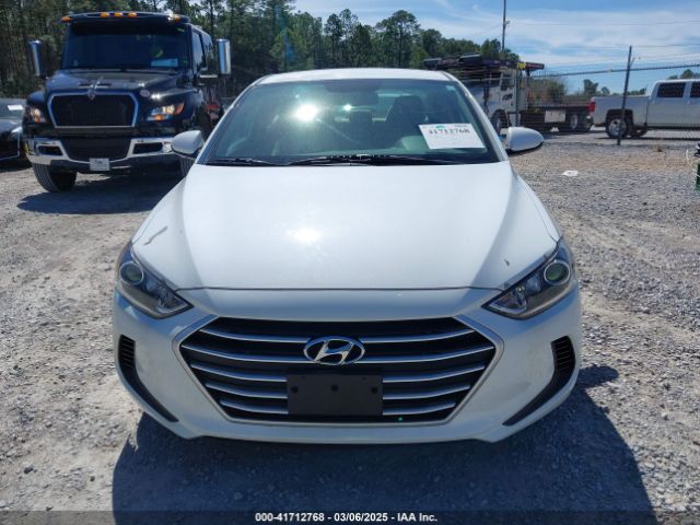 5NPD74LFXJH271334 Hyundai ELANTRA SE