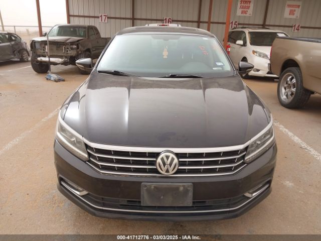1VWGT7A39HC047168 Volkswagen Passat 1.8t Se