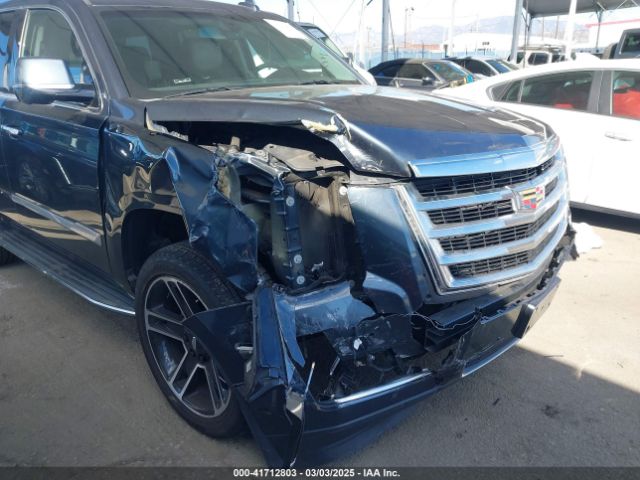 1GYS3AKJ8KR255600 Cadillac Escalade Standard