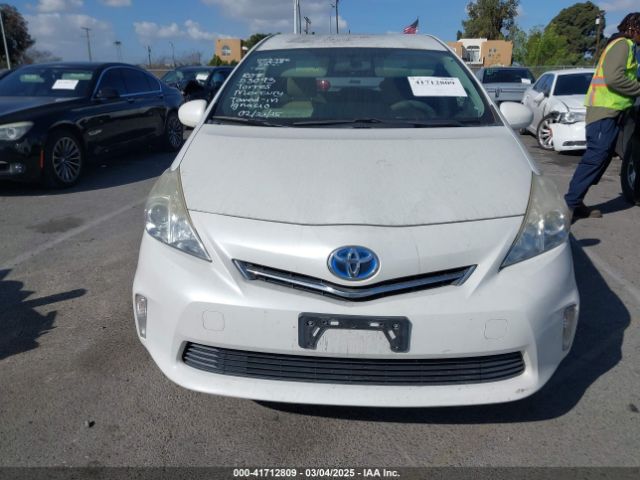 JTDZN3EU7E3365366 Toyota Prius V Three