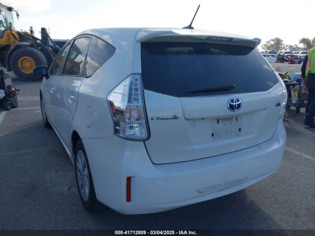 JTDZN3EU7E3365366 Toyota Prius V Three