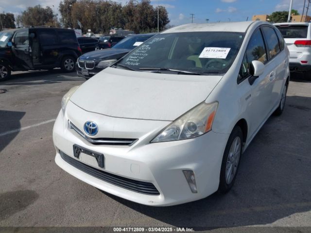 JTDZN3EU7E3365366 Toyota Prius V Three
