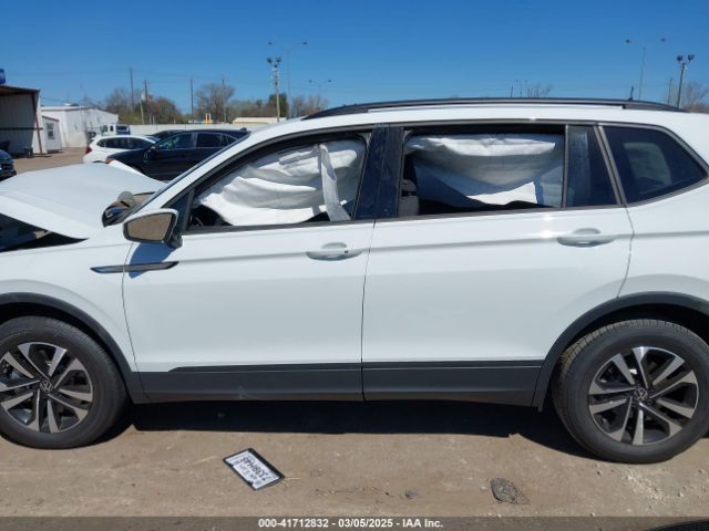 3VVRB7AX0RM228680 Volkswagen Tiguan 2.0t S