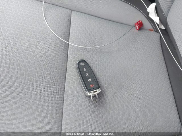 1FMCU9GD1KUB14255 Ford ESCAPE SE