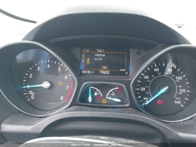 1FMCU9GD1KUB14255 Ford ESCAPE SE