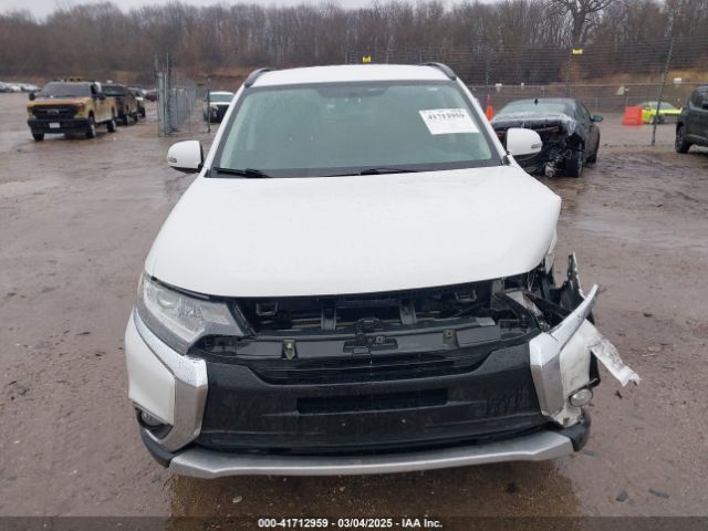 JA4AZ3A33GZ001552 Mitsubishi Outlander Es/se/sel