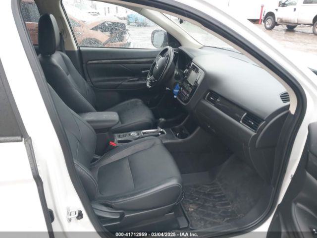 JA4AZ3A33GZ001552 Mitsubishi Outlander Es/se/sel