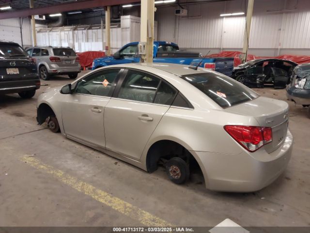 2014 CHEVROLET CRUZE 1G1PC5SB5E7112074 Photo 2