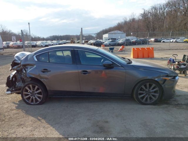3MZBPAEM9KM102013 Mazda Mazda3 Premium Package