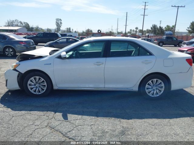 4T1BD1FK5EU135465 Toyota Camry Hybrid Le