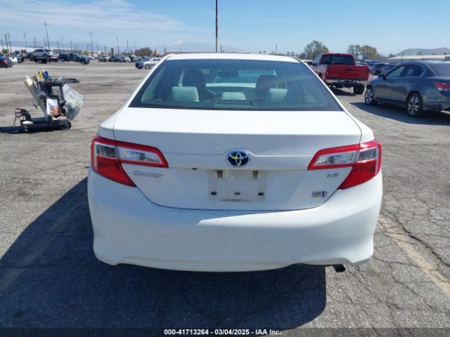 4T1BD1FK5EU135465 Toyota Camry Hybrid Le