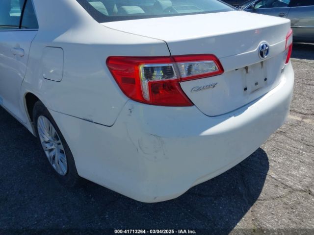 4T1BD1FK5EU135465 Toyota Camry Hybrid Le