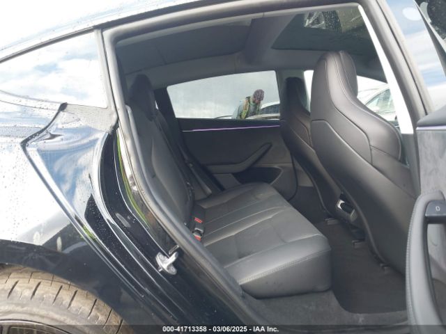 5YJ3E1ET5RF885527 Tesla MODEL 3