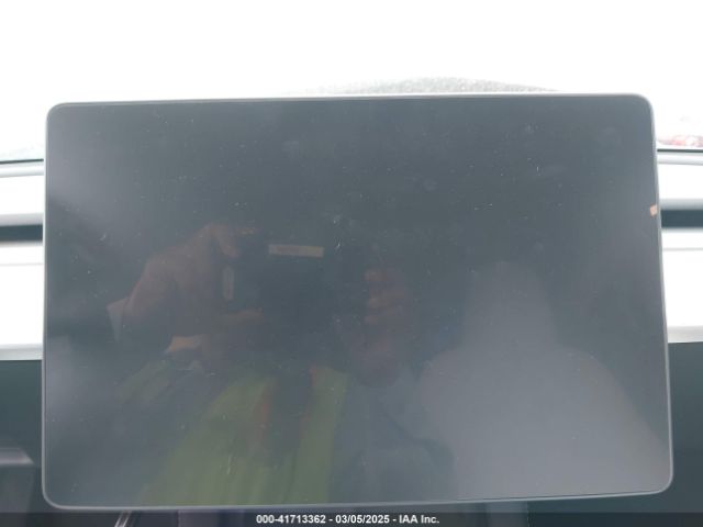 7SAYGDED6RF166543 Tesla Model Y