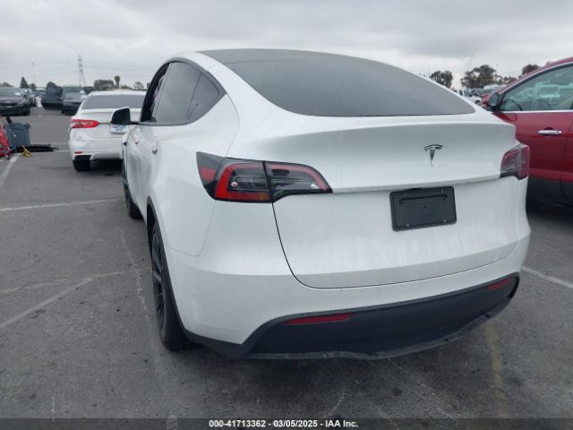 7SAYGDED6RF166543 Tesla Model Y