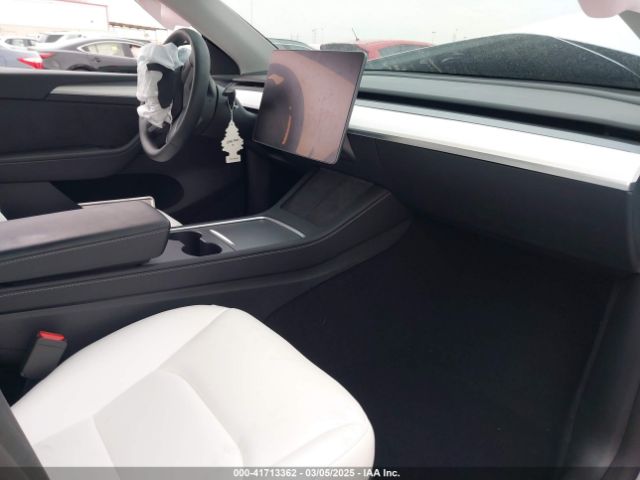 7SAYGDED6RF166543 Tesla Model Y