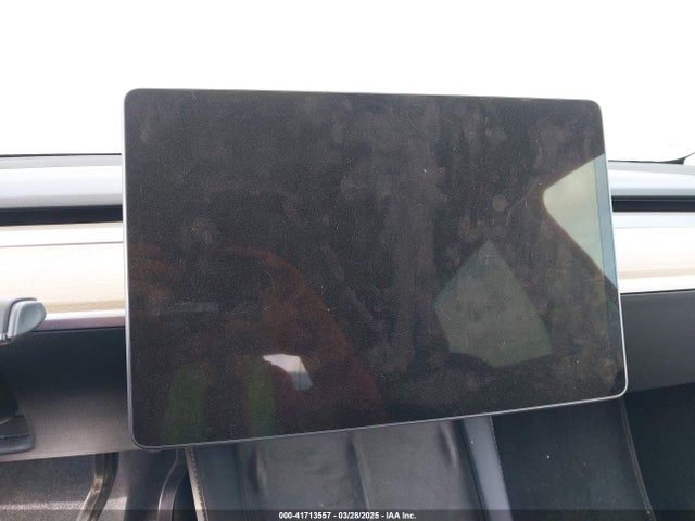 2022 TESLA MODEL Y 7SAYGDEF7NF563433 Photo 6