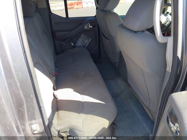 1N6AD0ER5HN775826 Nissan Frontier Sv