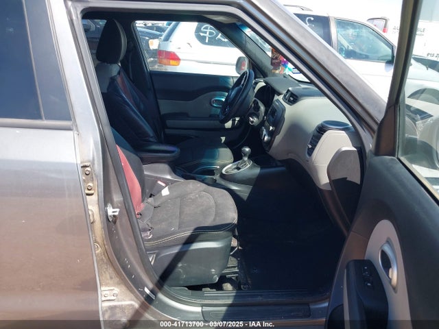 KIA SOUL + 2015 KNDJP3A54F7165609 Image 5