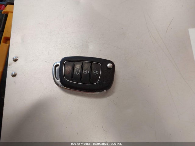 5NPE24AF7KH803260 Hyundai SONATA SE