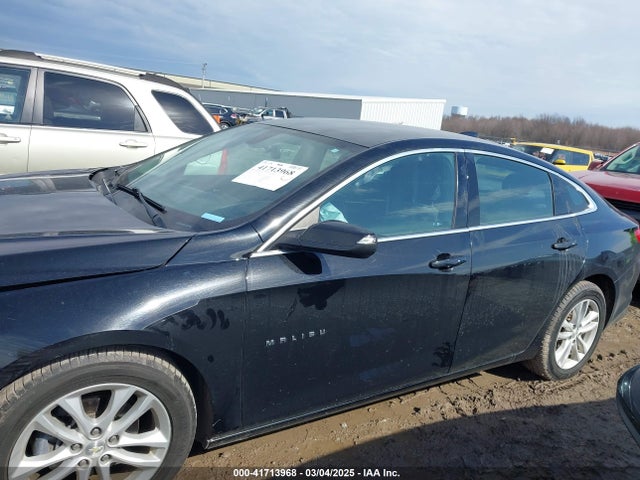 1G1ZD5ST7JF172548 Chevrolet MALIBU LT