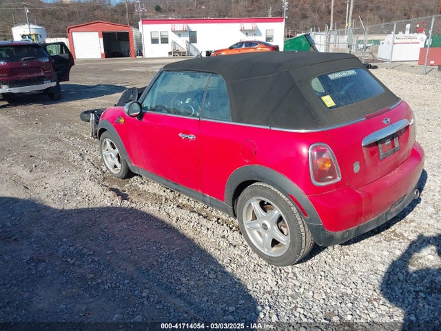 2010 MINI COOPER WMWMR3C59ATU97398 Photo 2