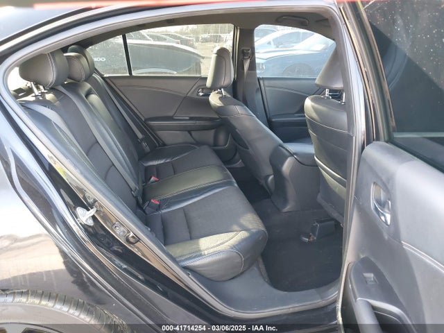 1HGCR2F54HA275069 Honda k24w1