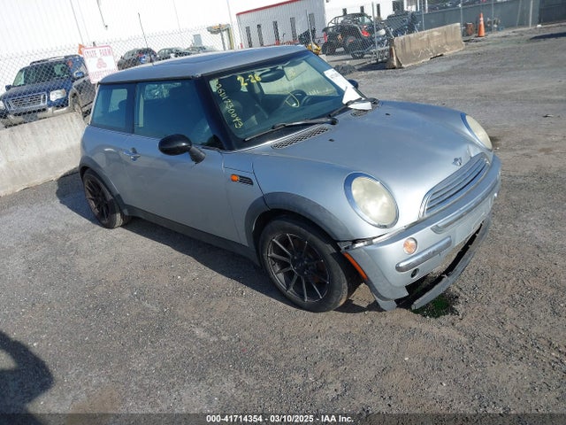 2003 MINI COOPER WMWRC334X3TC45616 Photo 0