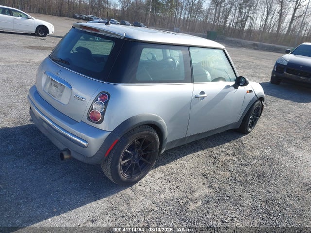 2003 MINI COOPER WMWRC334X3TC45616 Photo 3