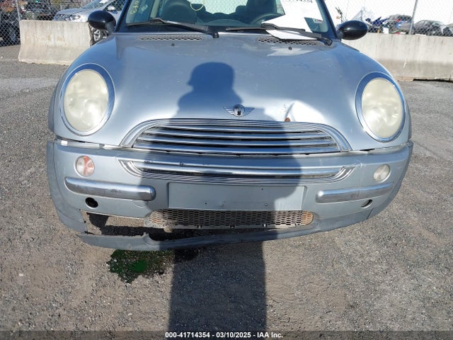 2003 MINI COOPER WMWRC334X3TC45616 Photo 5