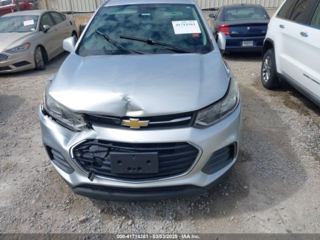 KL7CJKSBXHB228640 Chevrolet TRAX LS
