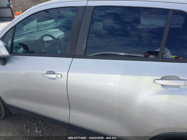 KL7CJKSBXHB228640 Chevrolet TRAX LS