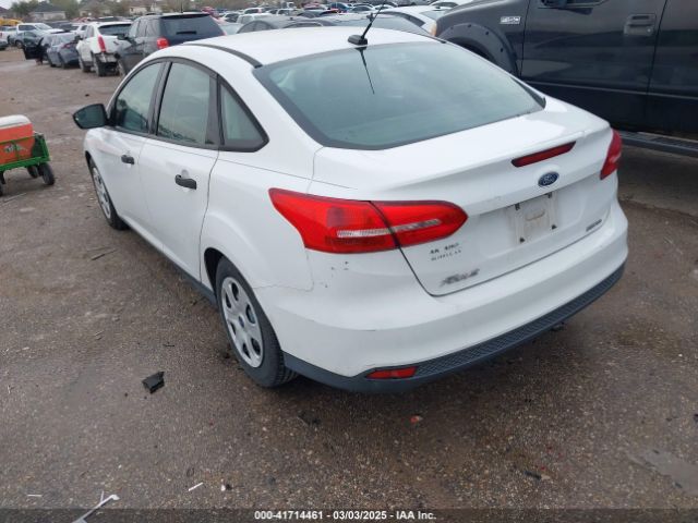 1FADP3E22FL327960 Ford FOCUS S