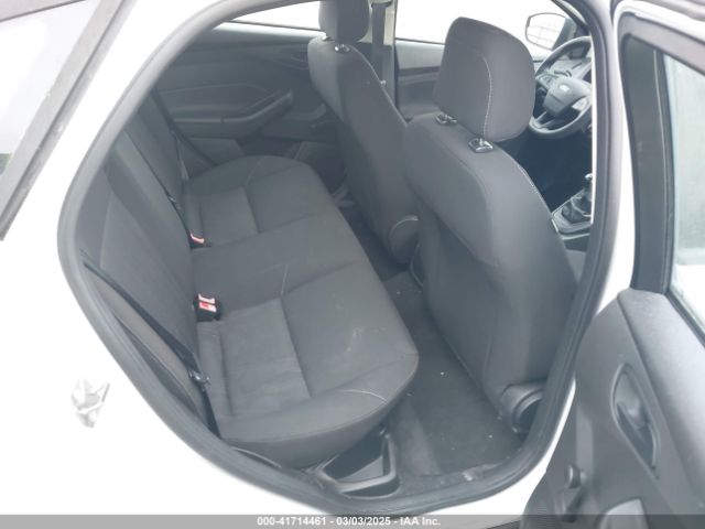 1FADP3E22FL327960 Ford FOCUS S