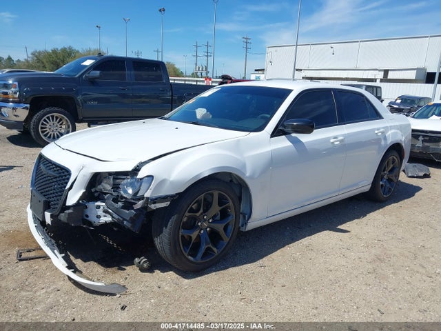 2C3CCAAGXPH664953 Chrysler 300 Touring