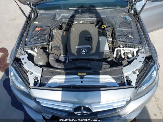 55SWF4JBXFU077676 Mercedes-Benz C 300 Luxury/sport