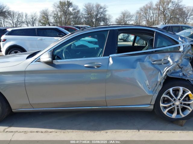 55SWF4JBXFU077676 Mercedes-Benz C 300 Luxury/sport