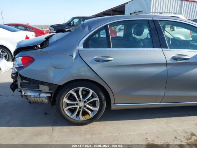 55SWF4JBXFU077676 Mercedes-Benz C 300 Luxury/sport